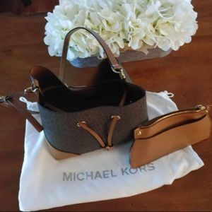 Michael Kors women bag